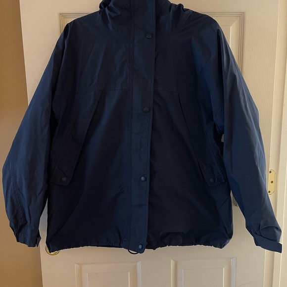 Eddie Bauer Rain coat - Size M - Picture 2 of 8